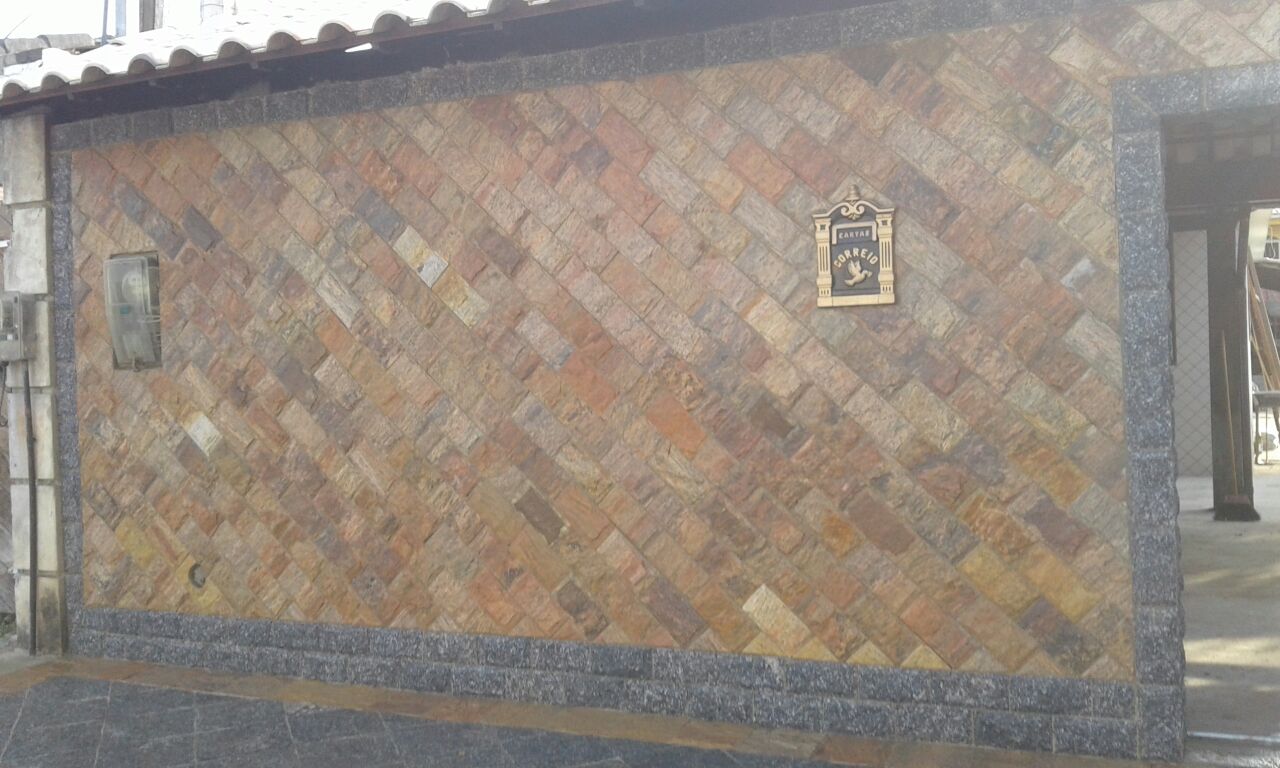 Lajinha 11.5 x 0.23 amarela madeira  almofadado